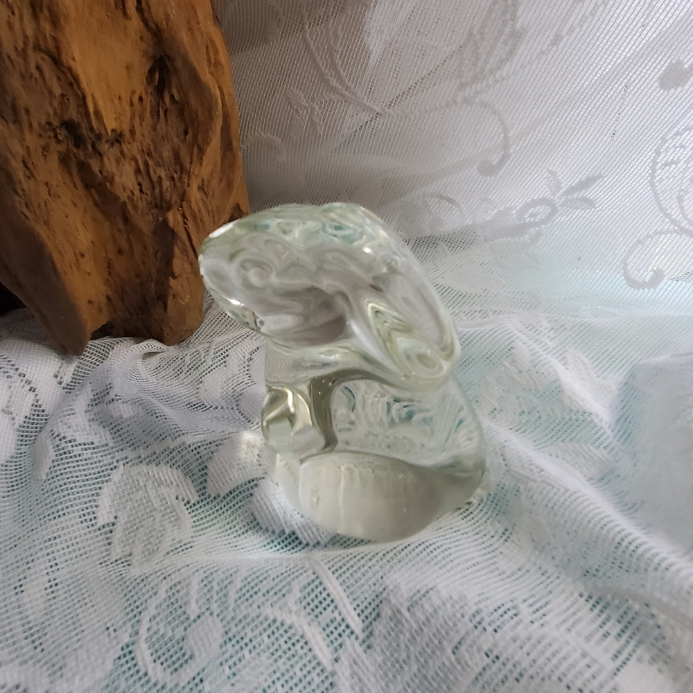 Princess House crystal sittind rabbit